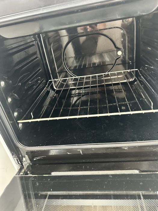 Продается электрическая плита