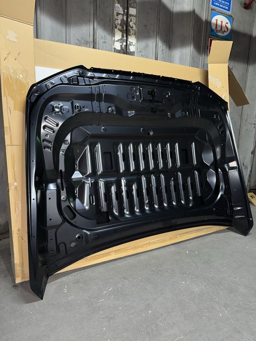 Капот на Toyota Prado 250