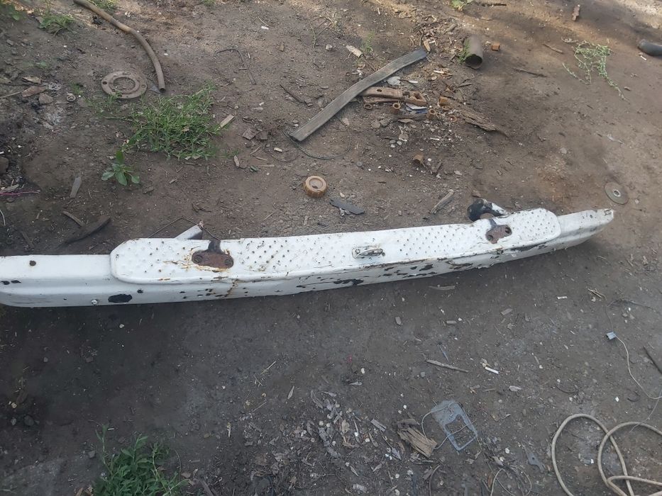 Продам бампер газ 53
