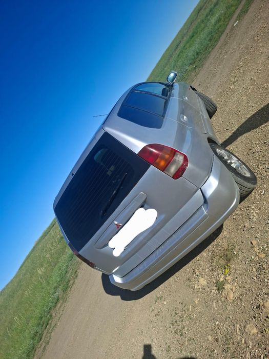 Продам машину Mitsubishi
