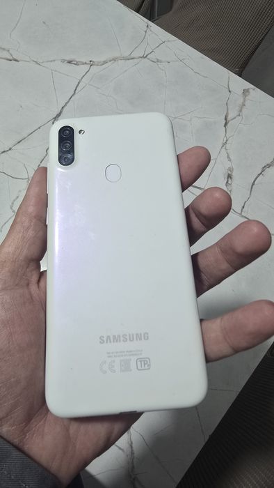 Самсунг А 11 / 32 гб