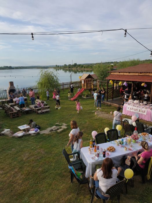 Spațiu de evenimente pentru aniversări copii – Comana | Pe malul Deltei Neajlovului