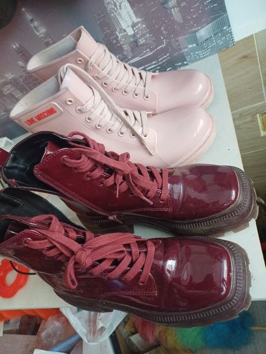 продавам  дамски  боти нови номер 39 love MOSCHINO