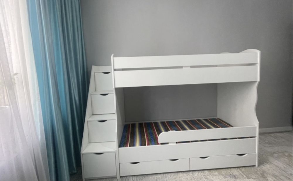 Двухяросный кровать