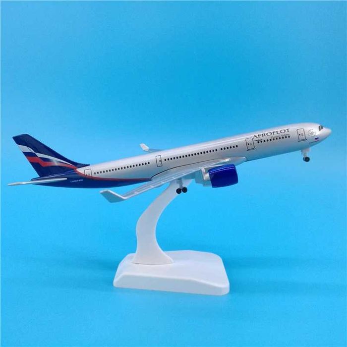 Модель самолета Airbus A330 Аэрофлот