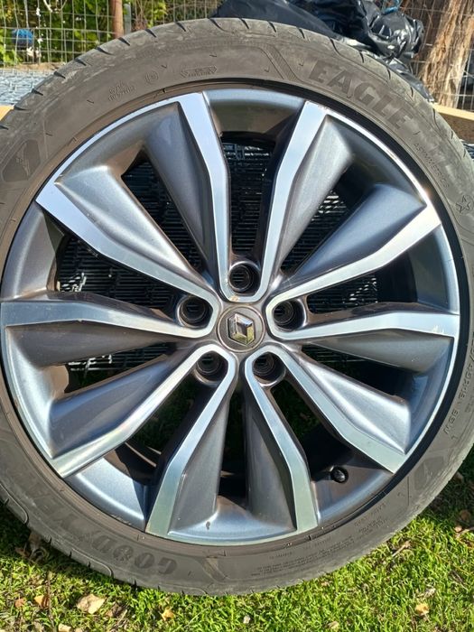 Vand/schimb Jante originale renault R19, 5x114,3,anvelope vara 225/45