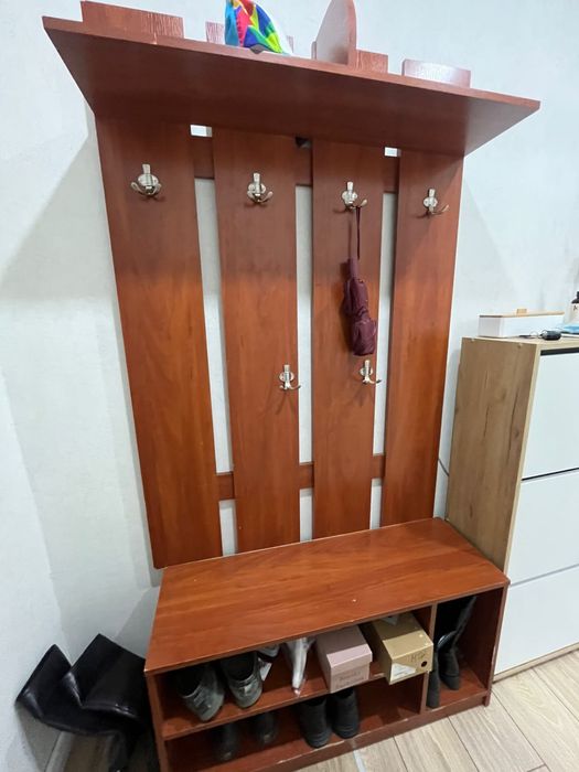 Продам прихожую 10 тысяч