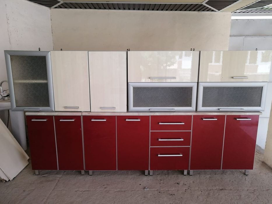 Кухонные гарнитур