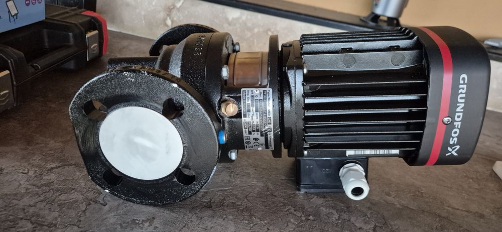 Pompa recirculare groundfos