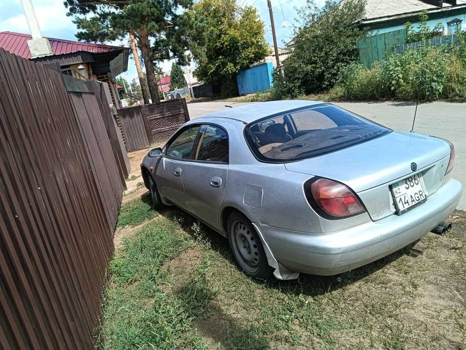 Mazda Lantis v6 2L