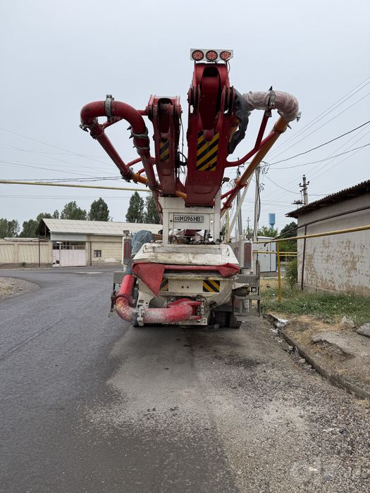 Avto beton nasos sotladi