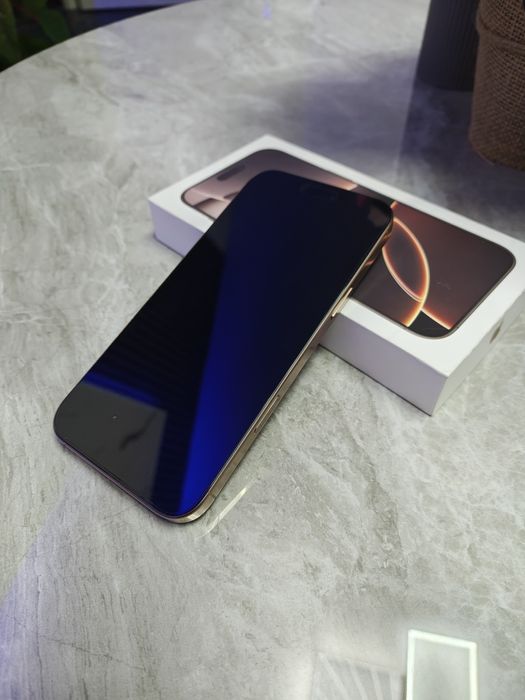 Vând iPhone 16 pro max