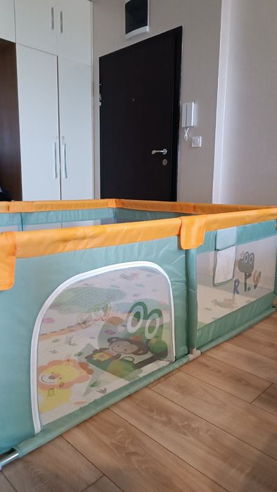 Детска кошара за игра Sonne, с вендузи и килимче, 150 x 180 x 65 см