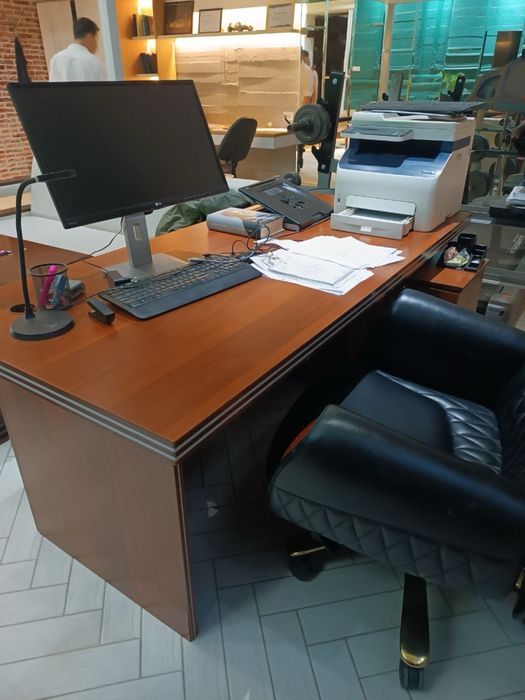 Т образный стол для офиса