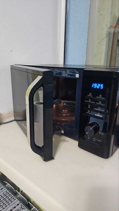 Продам микроволновую печь