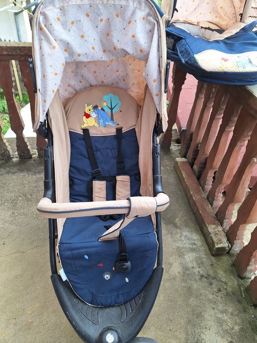 Продавам детска комбинирана количка hauck 3в1