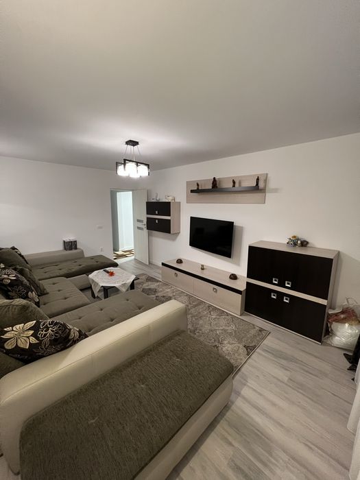 Inchiriez apartament decomantat, premium, 3 camere, Hipodrom - Mihai Viteazu