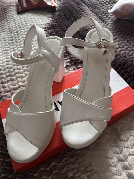 Срочно продам туфли !