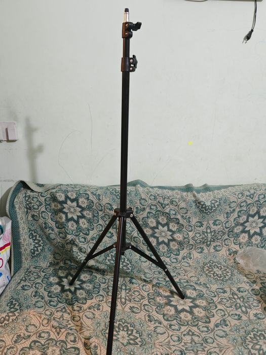 Продам Штатив-стойка