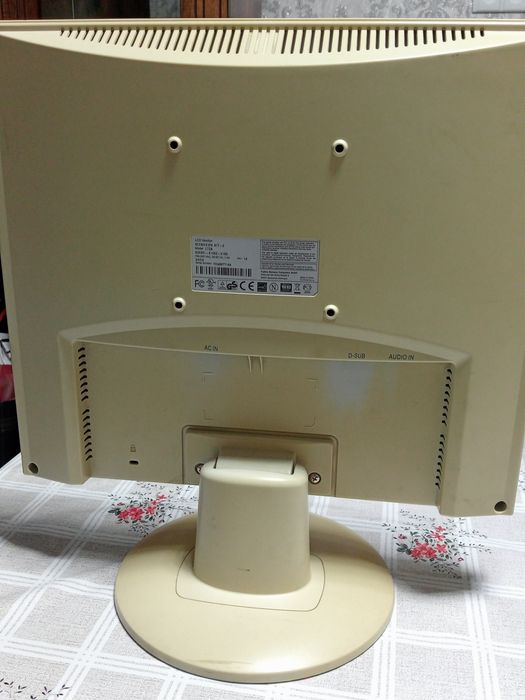 Fujitsu Siemens kompyuter uchun/для компьютера