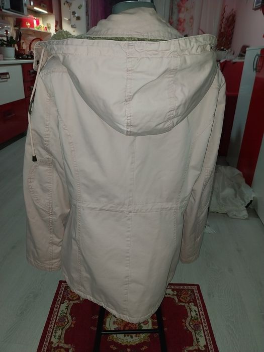 Vând geaca fâș cerat