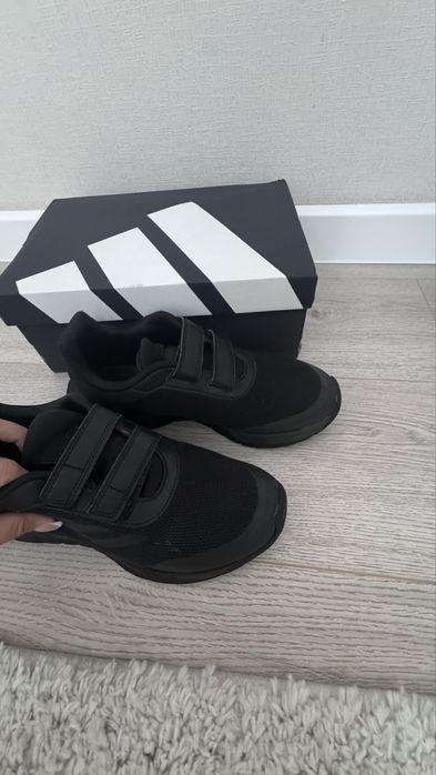 Кроссовки от Adidas original