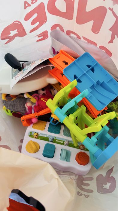 игрушки и Шезлонг