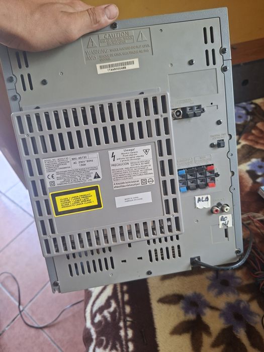 Boxe samsungcu subufăr inclus
