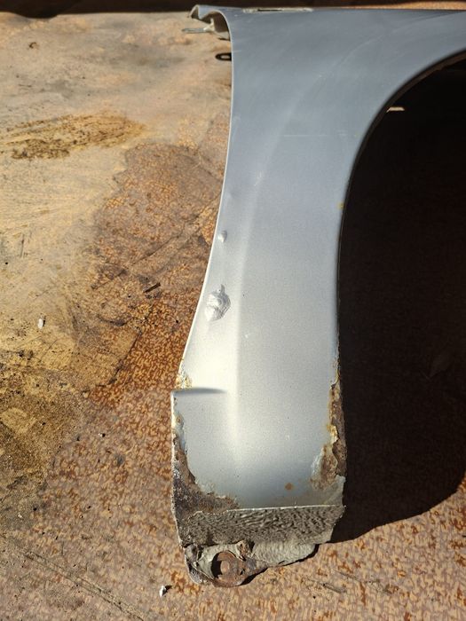 Крыло переднее правое Гранта 1