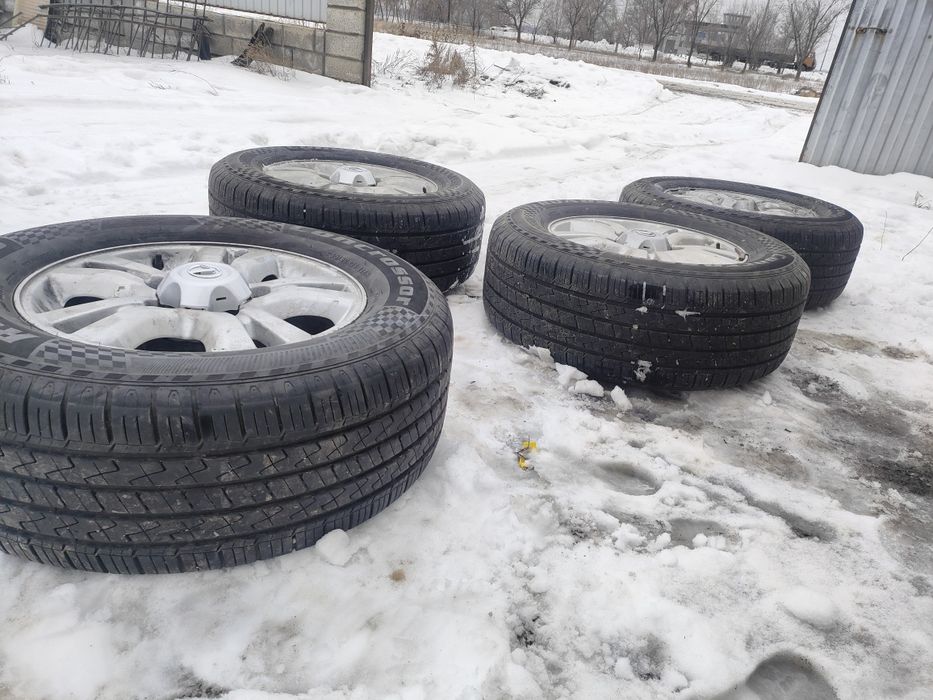 Продается в комплекте