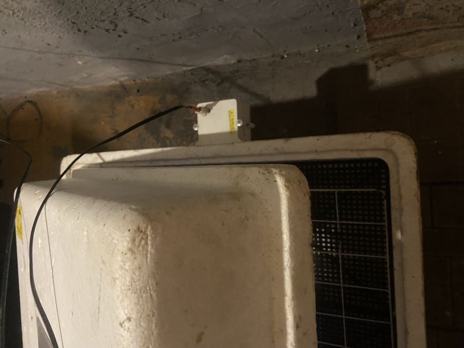 Продам инкубатор несушка 104