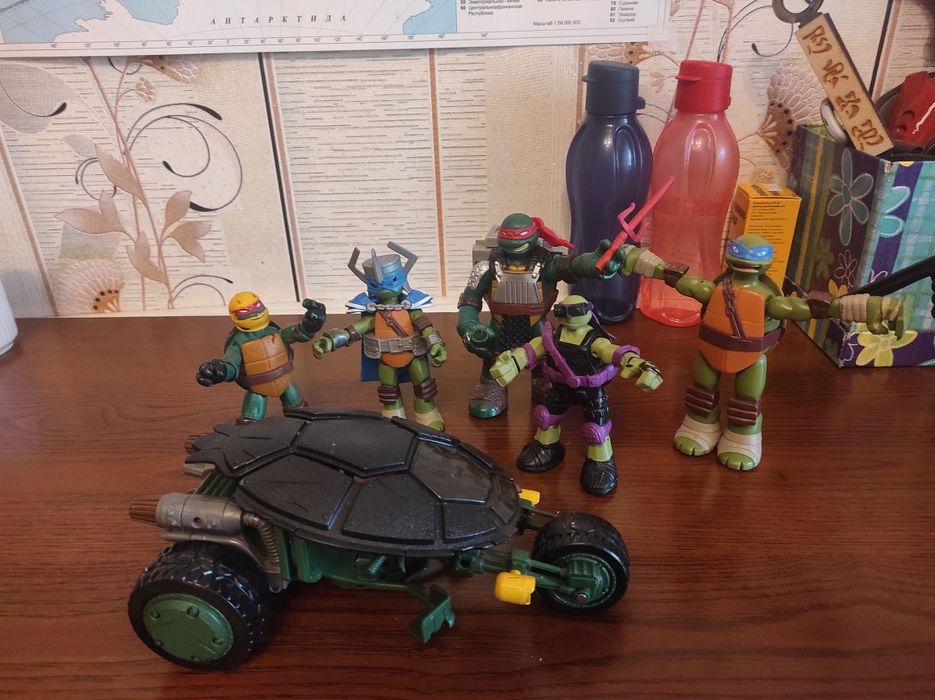 Игрушки Черепашки Ниндзя с Гоночным автомобилем