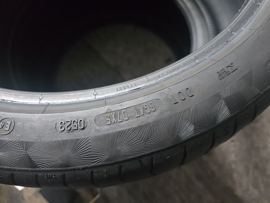 Continental 255/35 R18 94Y vară