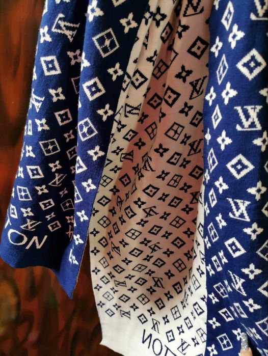 Fular /șal Louise Vuitton