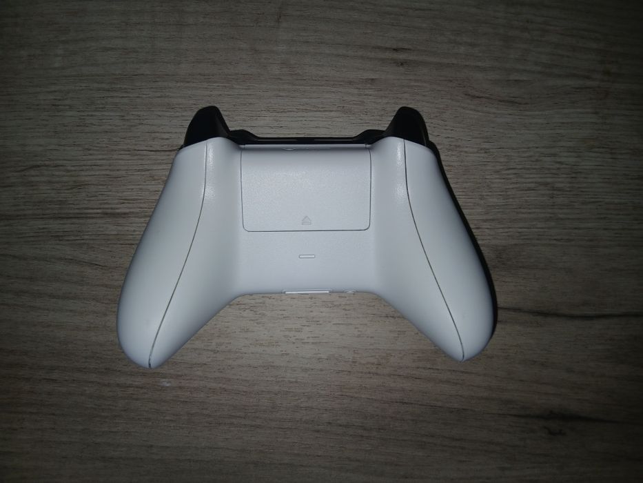 Vănd Consolă Xbox One S 1 TB