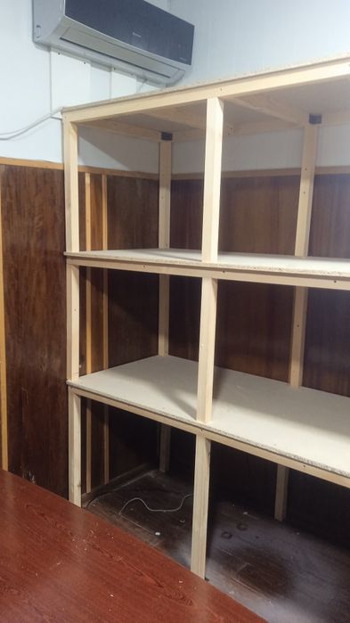 Плотник мебельщик