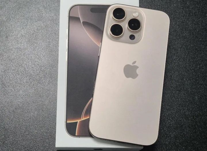 Продам айфон 16 про