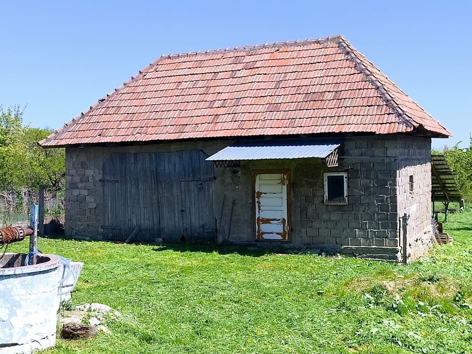 Casă  1.550 mp com.Tureni sat  Ceanu Mic