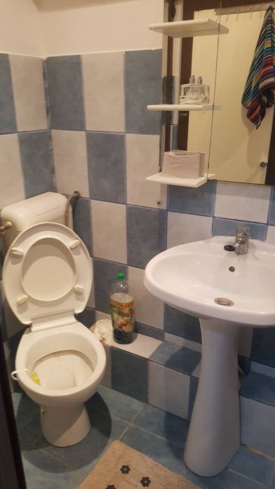 Garsoniera vânzare zona cet  toate actele în regula