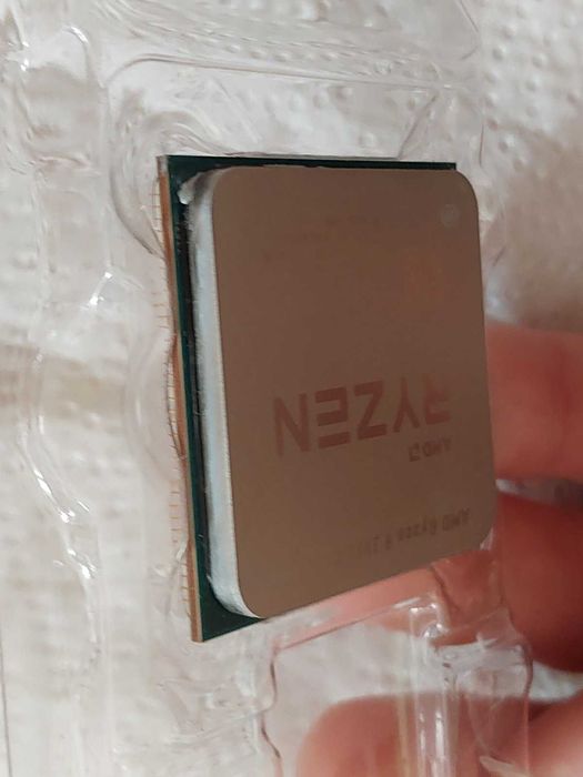 AMD Ryzen 9 3950X, 16-ядрен, AM4