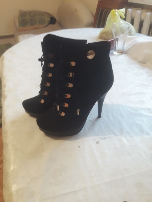 Продается  Бу обовь в хорошем состоянии!!!