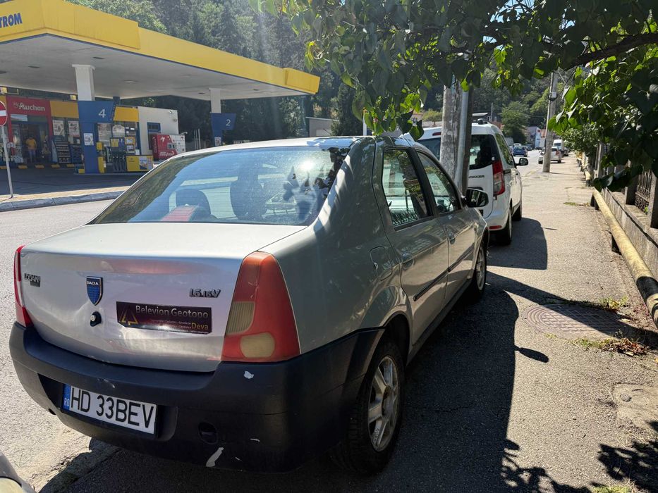 Vând Dacia Logan 1.6 16V, an 2006