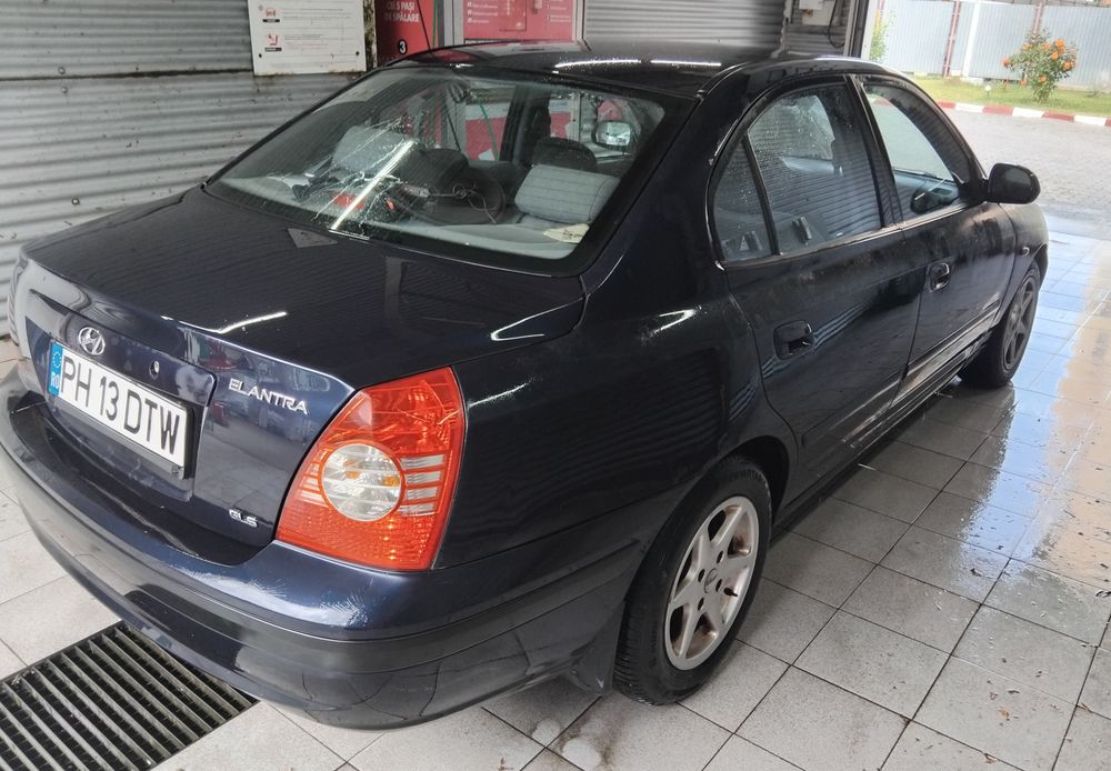 Hyundai Elantra cu GPL 1,6 benzina