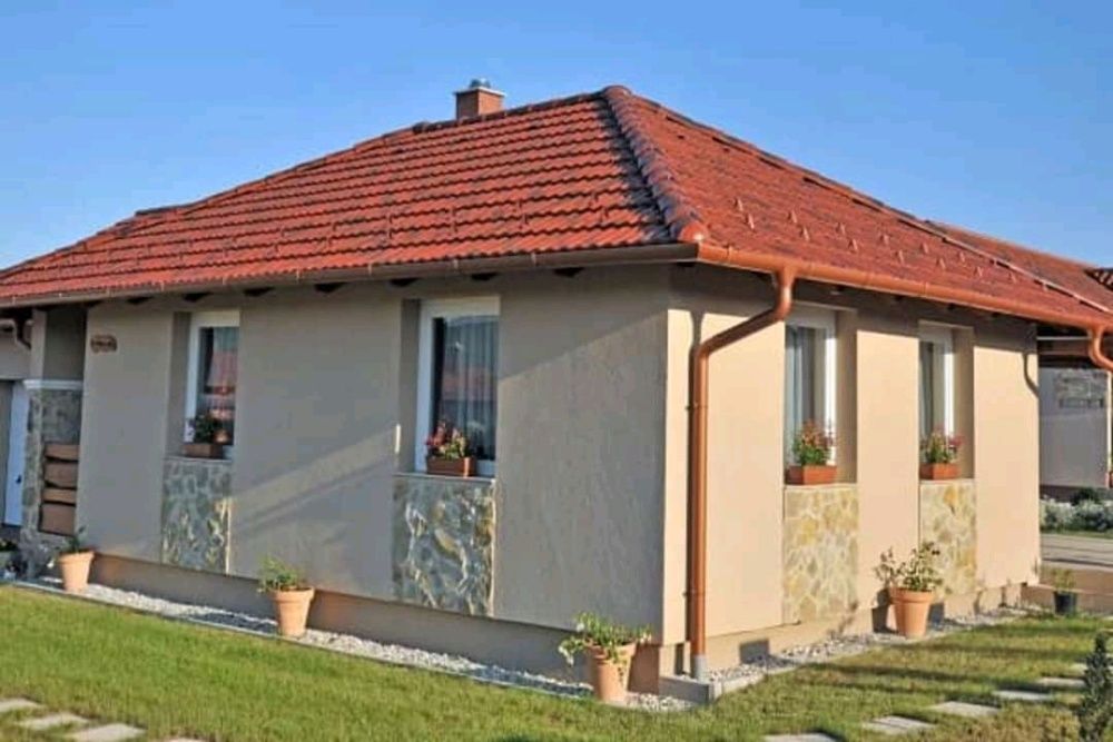 Ремонт на покриви Американски Безшевни улуци Тенекеджийски услуги И Др