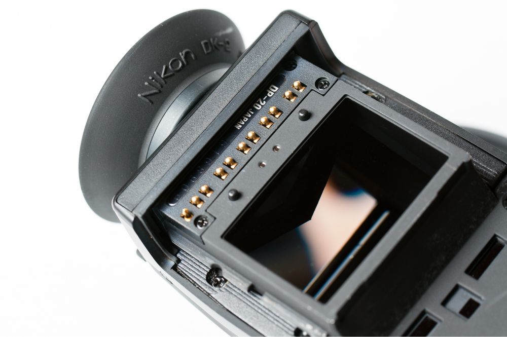 Продам Nikon F4 DK-20