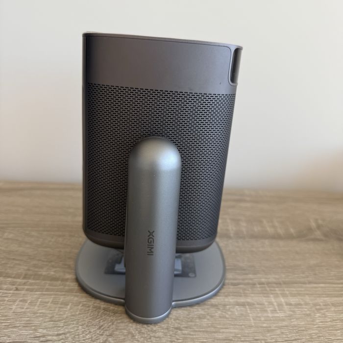 Videoproiector Xgimi Mogo 2 pro +multiangle stand