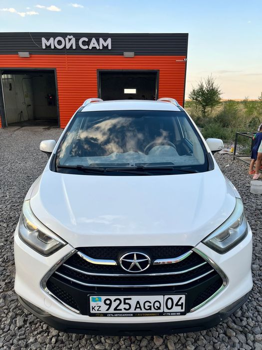 Продам jac s3. 2017г. Газ бензин