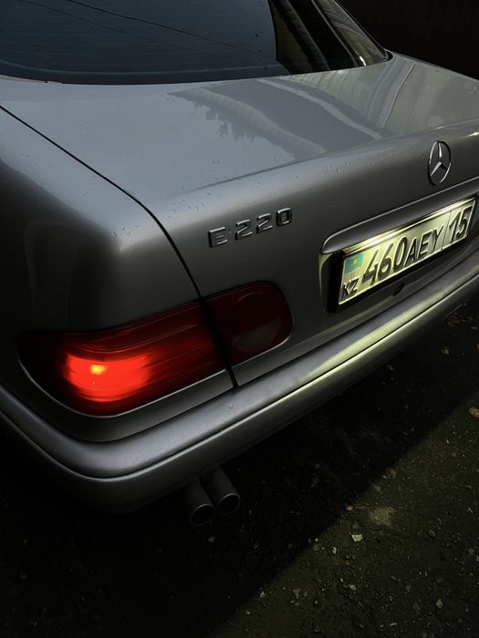 Обменяю Mercedes W210