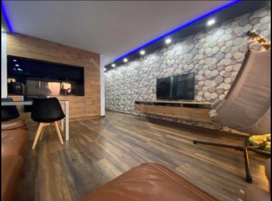 Тристаен апартамент м-т Пчелина - 49560