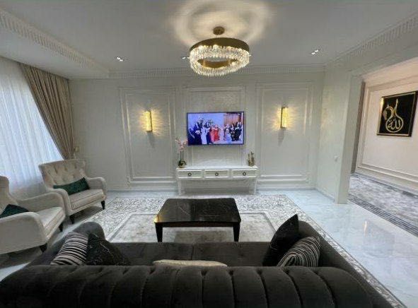 Сдаётся уютная и просторная 3-комнатная квартира со всеми удобствами!